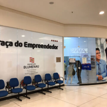 Blumenau é a segunda cidade que mais empreende no Estado Blumenau é a segunda cidade que mais empreende no Estado