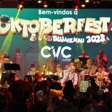 Oktoberfest Blumenau anuncia a CVC como operadora oficial da festa