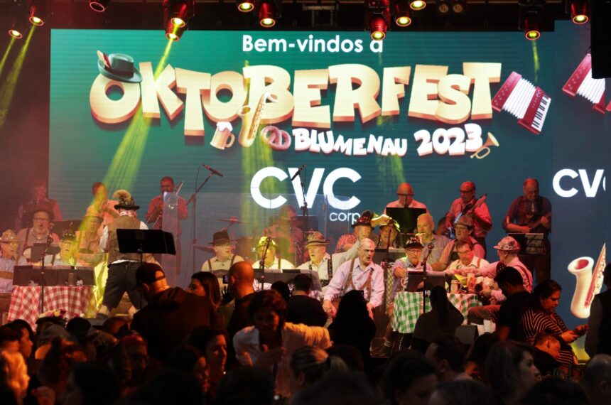 Oktoberfest Blumenau anuncia a CVC como operadora oficial da festa
