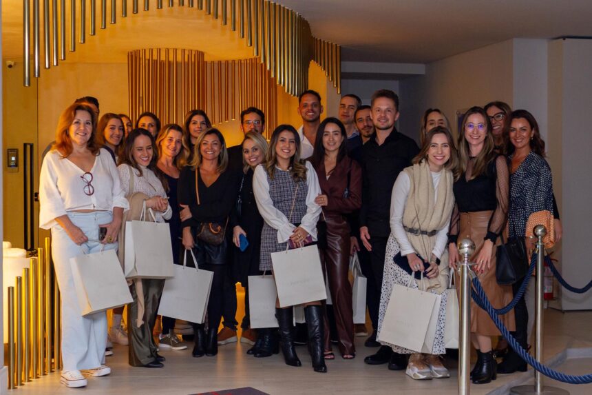 REVEEV promove tour pela CASACOR SC