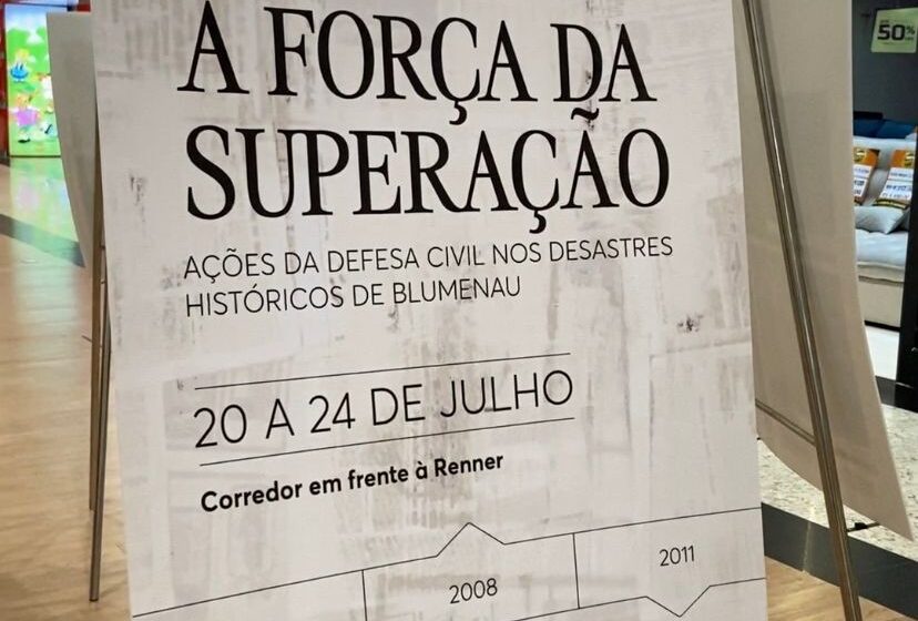 Enchentes históricas em Blumenau são tema de exposição fotográfica no Norte Shopping