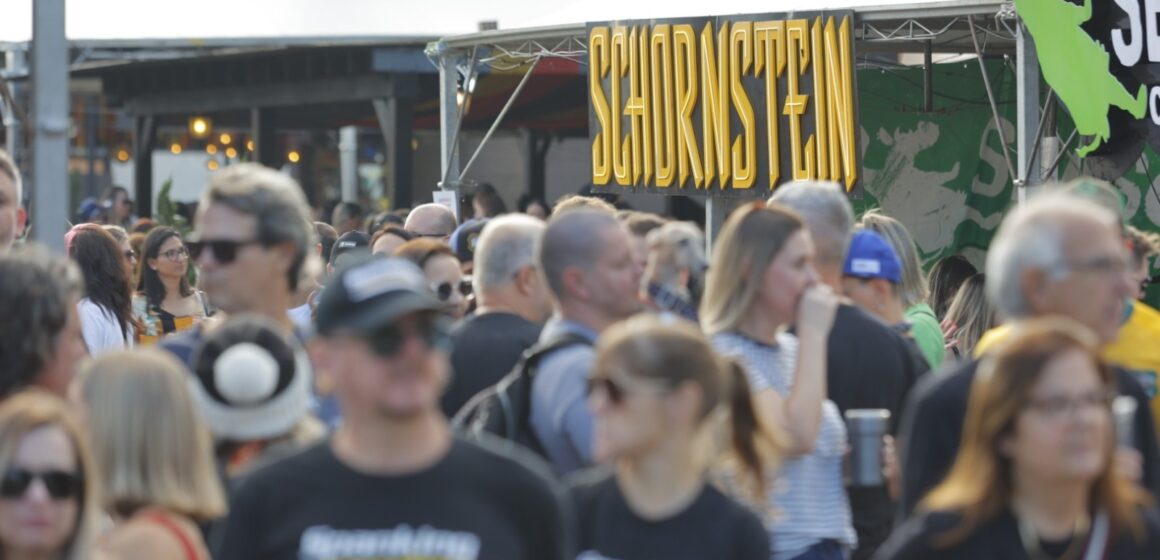 Schornstein Festival reúne 15 mil pessoas em dois dias de festa em Pomerode