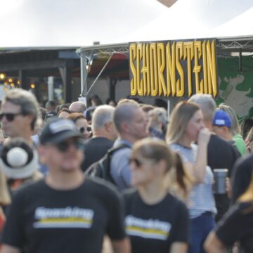Schornstein Festival reúne 15 mil pessoas em dois dias de festa em Pomerode Schornstein Festival reúne 15 mil pessoas em dois dias de festa em Pomerode