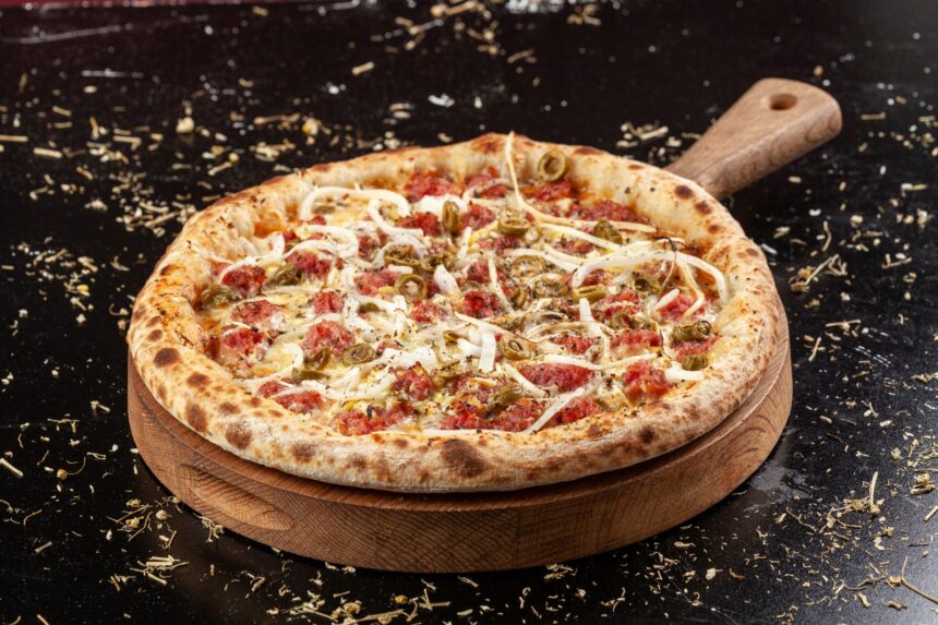 Forneria celebra aniversário com pizza exclusiva para Blumenau