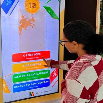 Quiz testa conhecimento dos visitantes sobre capas de livros no FLIPomerode até domingo, 13 Quiz testa conhecimento dos visitantes sobre capas de livros no FLIPomerode até domingo, 13