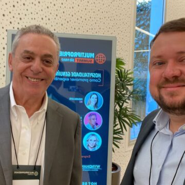 Diretoria de empreendimento multipropriedade que será construído em Santa Catarina participa de evento do setor Diretoria de empreendimento multipropriedade que será construído em Santa Catarina participa de evento do setor