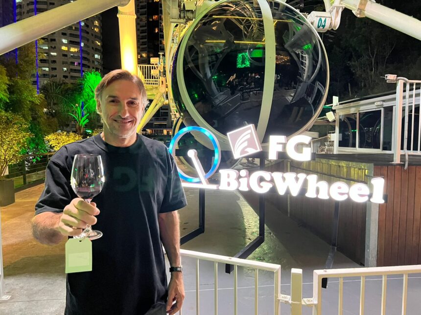 Rolando Schiavi celebra seu vinho em grande estilo Rolando Schiavi celebra seu vinho em grande estilo