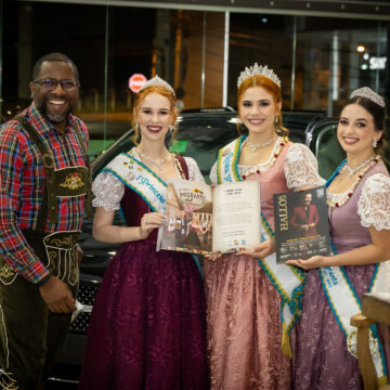Edição de Primavera da HALLO! Magazine é lançada em ritmo de Oktoberfest Edição de Primavera da HALLO! Magazine é lançada em ritmo de Oktoberfest