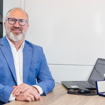 Médico de Blumenau lança livro para entender, cuidar e respeitar a obesidade Médico de Blumenau lança livro para entender, cuidar e respeitar a obesidade
