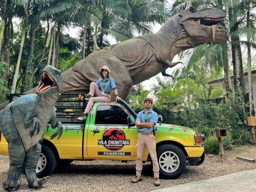 Dinossauro misterioso à solta em Pomerode é a nova atração de parque educativo Dinossauro misterioso à solta em Pomerode é a nova atração de parque educativo