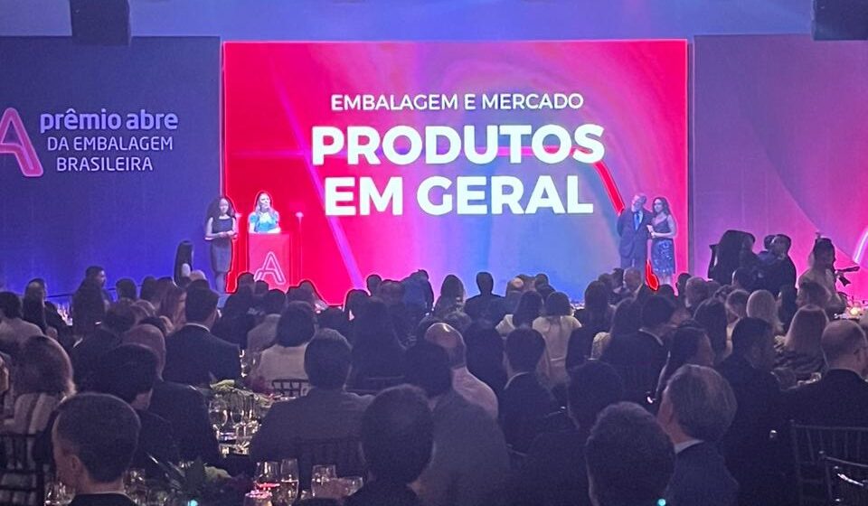 Collab Equilíbrio ganha prêmio ABRE da embalagem brasileira