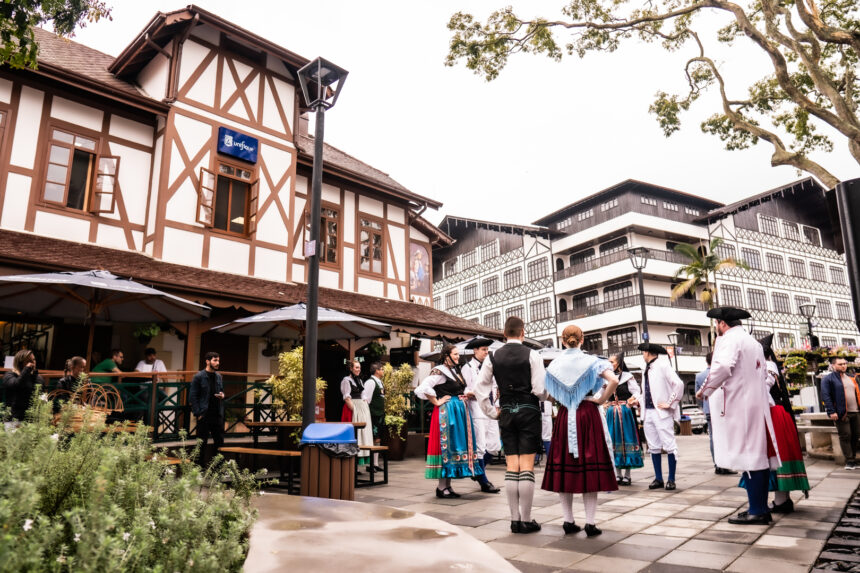 Mais uma semana de atrações na Estação Unifique com música típica, gastronomia e muita animação