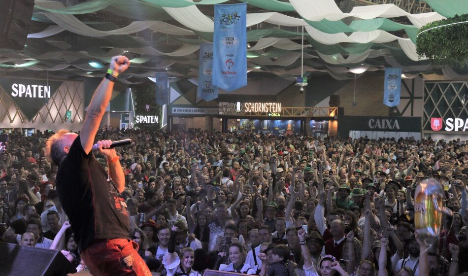 Tim Toupet inicia apresentações na 38ª Oktoberfest nesta quinta-feira