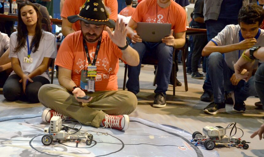 Camboriú recebe o Robotics Experience 2023