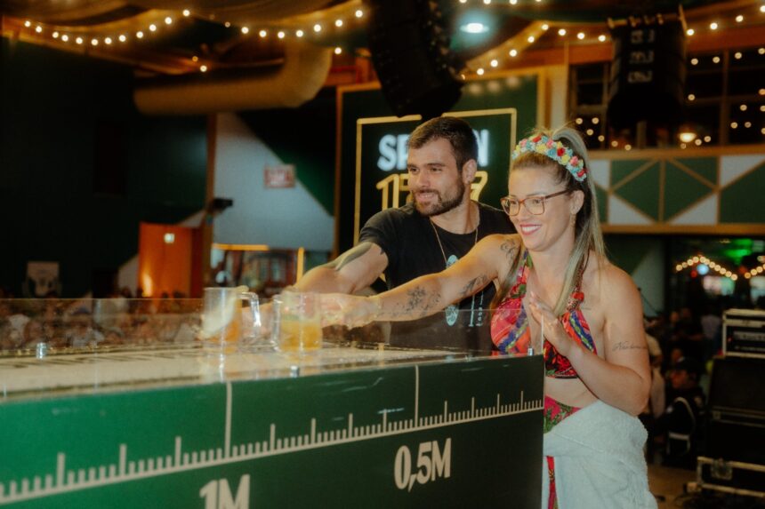 Spaten estreia Biersliding na Oktoberfest Blumenau