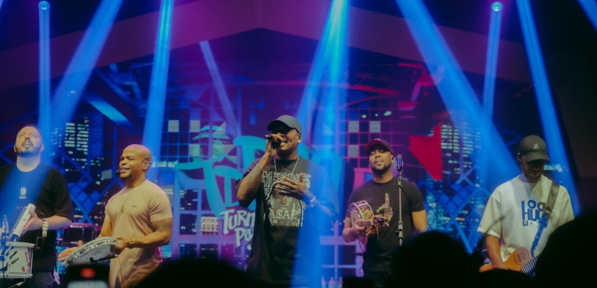 Spaten traz a Turma do Pagode para palco de seu camarote na Oktoberfest Blumenau