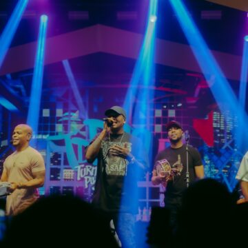 Spaten traz a Turma do Pagode para palco de seu camarote na Oktoberfest Blumenau