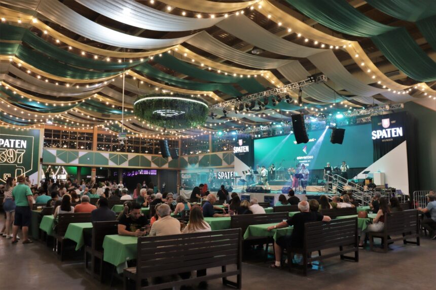 Chega ao fim a 38ª Oktoberfest de Blumenau