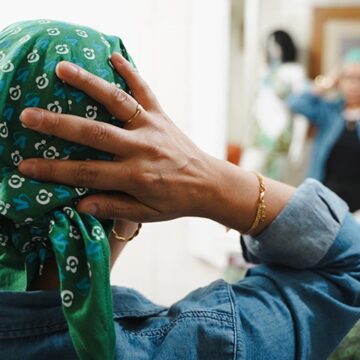 Grupo Allog doa lenços para Associação Madre Teresa de Itajaí Grupo Allog doa lenços para Associação Madre Teresa de Itajaí