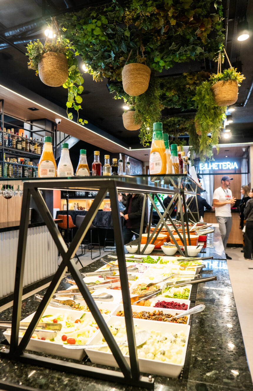 Restaurante Vapor D’Água agora serve frutos do mar no almoço de sábado