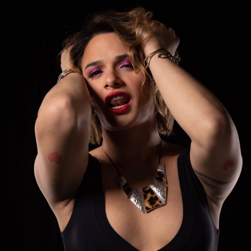 Glamour Garcia está em Blumenau para cirurgia de redesignação sexual