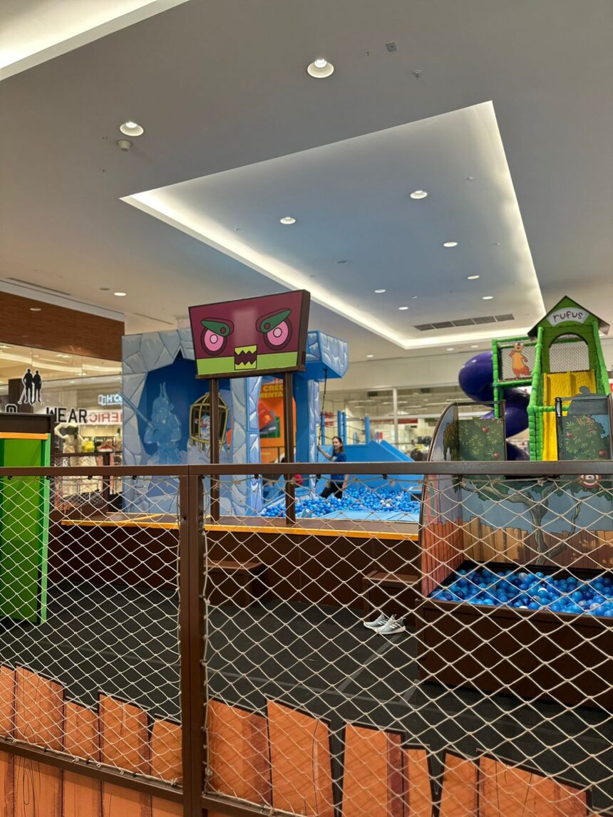 Parque temático inspirado na série Boris e Rufus é atração no Norte Shopping