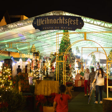 Weihnachtsfest celebra espírito natalino com tradição germânica em Pomerode Weihnachtsfest celebra espírito natalino com tradição germânica em Pomerode