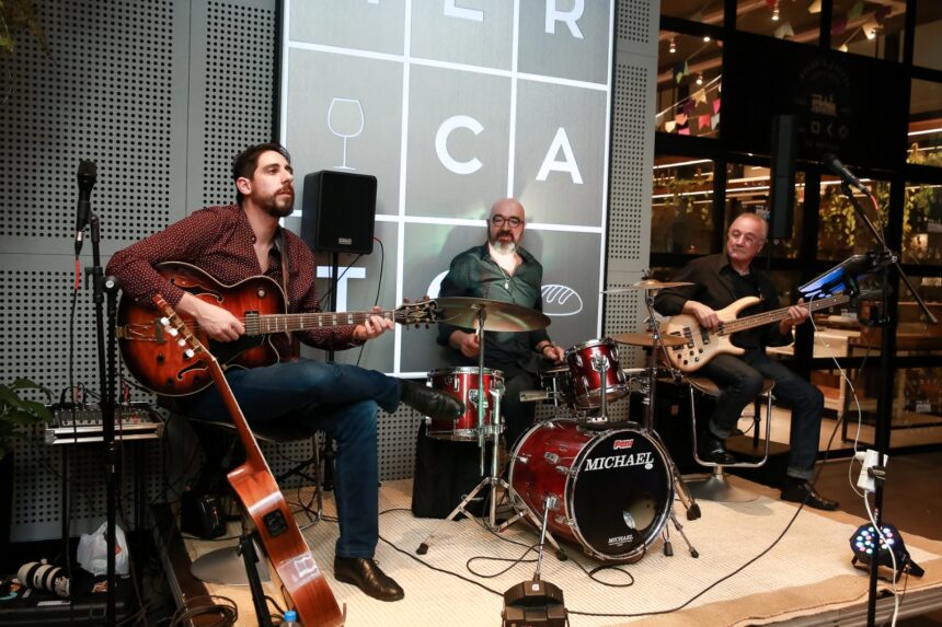 De MPB a Rock: programação musical gratuita movimenta a Praia Brava em dezembro