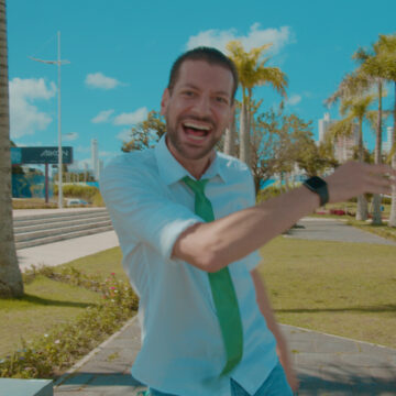 “Todo Mundo Odeia o Corretor”: série inédita de humor sobre mercado imobiliário brasileiro estreia nas mídias digitais