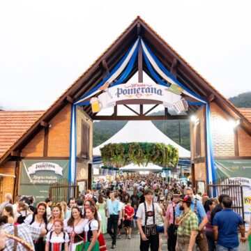 Festa Pomerana reúne mais de 33 mil pessoas em Pomerode