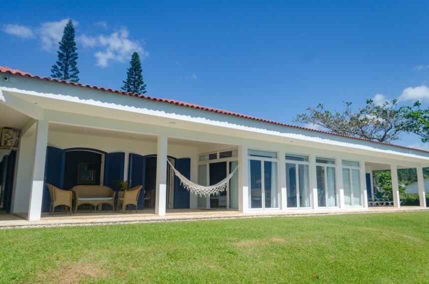 Itapema Beach Hotel by Nobile inaugura vivenda colonial