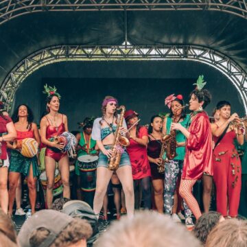 Filhas de Eva abrem alas para o Carnaval de Rua de Floripa Filhas de Eva abrem alas para o Carnaval de Rua de Floripa