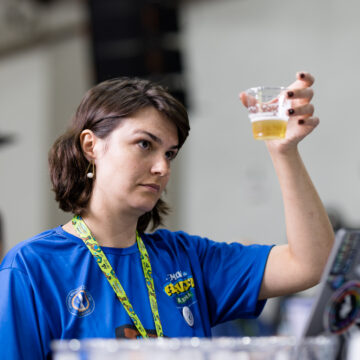 Concurso Brasileiro de Cervejas bate novo recorde no número de amostras e cervejarias inscritas