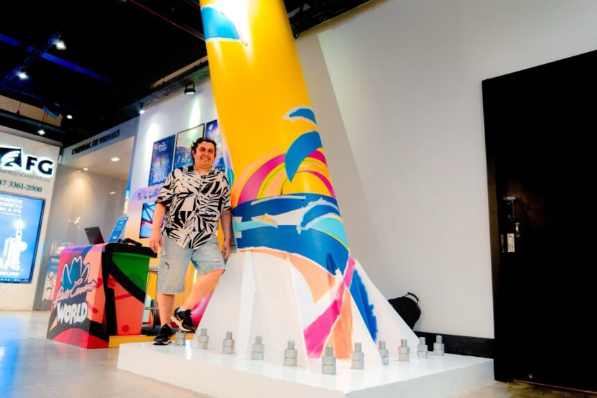 Pé da Roda Gigante de Balneário Camboriú se transforma em Obra de Arte