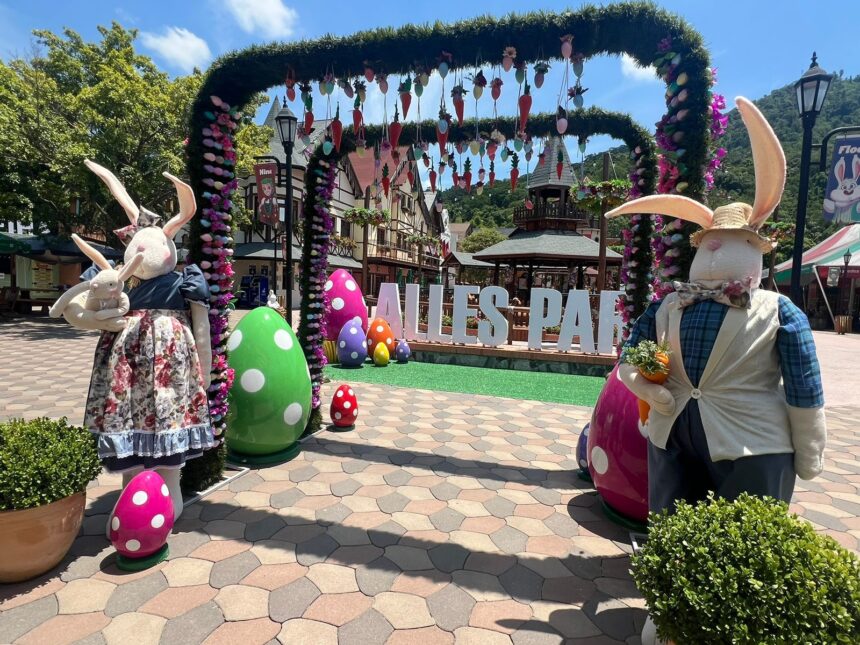 Tradições alemãs na celebração da Páscoa no Alles Park, em Pomerode