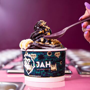 Praia Brava terá ‘self service’ de açaí Praia Brava terá ‘self service’ de açaí