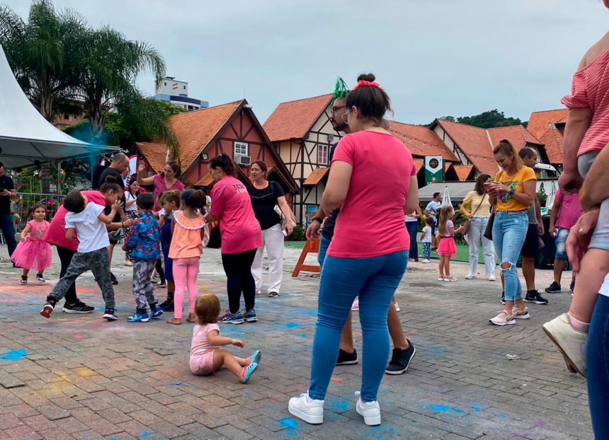 Opções para se divertir no Carnaval sem sair do Vale do Itajaí