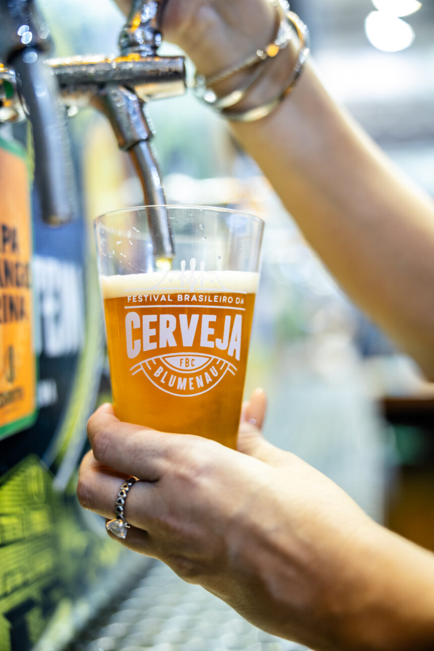 Semana da Cerveja Brasileira encerra com inovações e renova com 86% das cervejarias participantes para 2025
