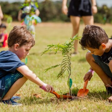 Colinas Camboriú Village e Colégio COC se unem em ação educativa e ambiental Colinas Camboriú Village e Colégio COC se unem em ação educativa e ambiental