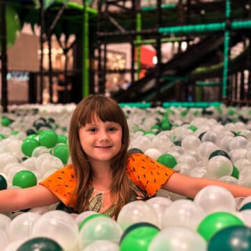 Selva Mágica traz universo de obstáculos e aventuras para o Itajaí Shopping