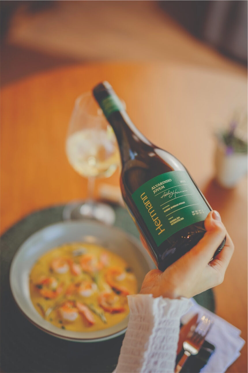 Enoteca de Blumenau promove jantar harmonizado para marcar a chegada do outono