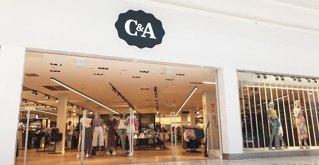 C&A inaugura loja no Itajaí Shopping com soluções digitais e novo formato clean e intuitivo