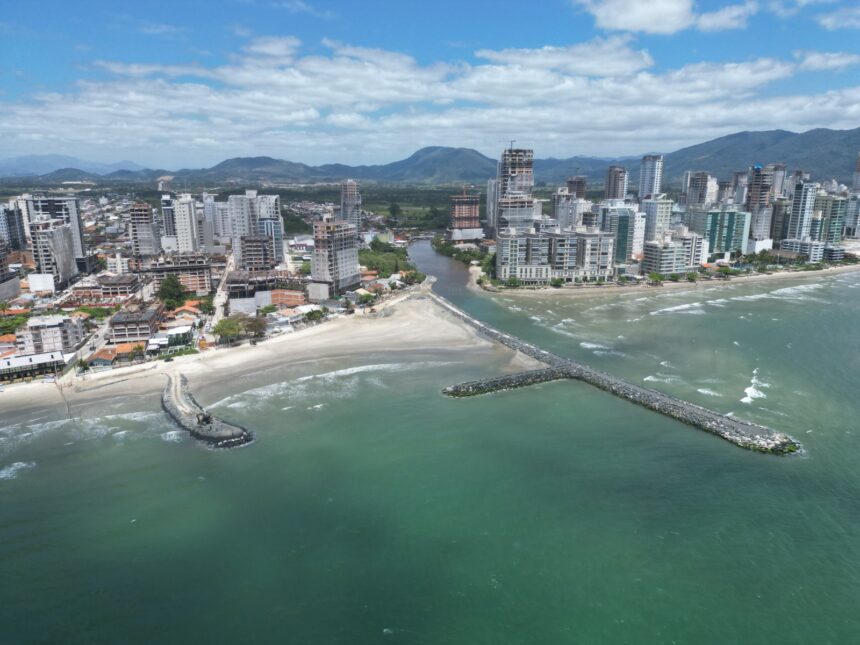 Conheça as cidades catarinenses que mais venderam imóveis no primeiro trimestre de 2024