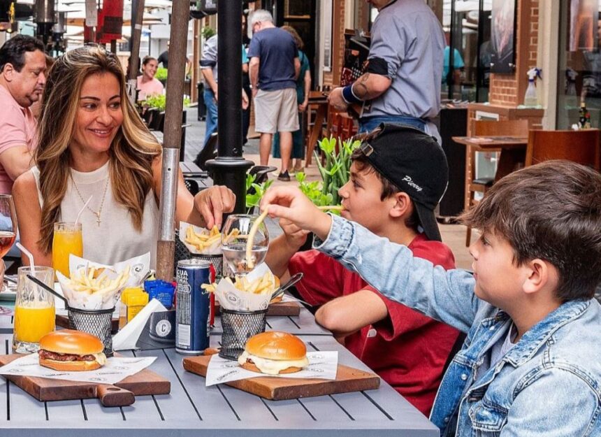 Dia das Mães no Passeio San Miguel com gastronomia e música: boulevard apresenta também opções exclusivas de presentes