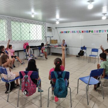 Instituto que desenvolve oficinas para crianças em Camboriú faz campanha para arrecadar fundos