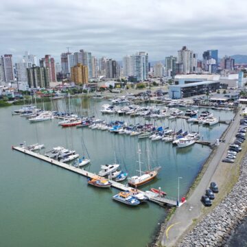 Verticalização e valorização econômica impulsionam construção civil de Itajaí