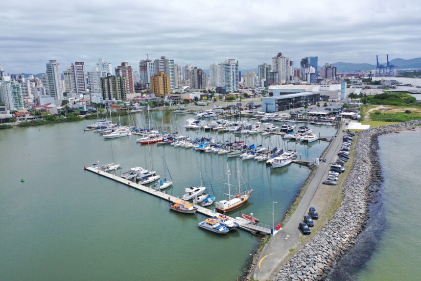 Verticalização e valorização econômica impulsionam construção civil de Itajaí Verticalização e valorização econômica impulsionam construção civil de Itajaí