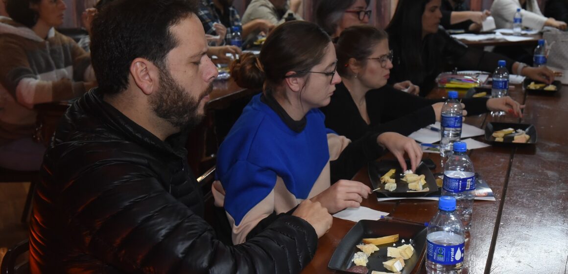 Prêmio Queijo Brasil vai trazer todos os olhares do mercado gastronômico para Blumenau