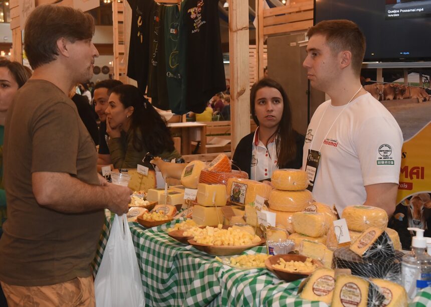 Prêmio Queijo Brasil apresenta diversidade do produto ao público em Blumenau