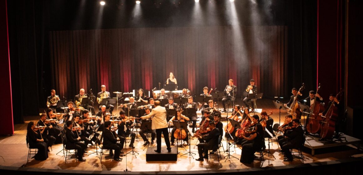 Orquestra de Santa Catarina se apresenta em Campos do Jordão (SP)